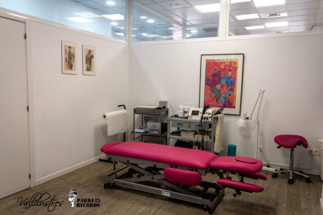 JAVIER SAMANIEGO (FISIOTERAPEUTA) "Interior Clínica"– VALLILUSTRES – 29 JUNIO 2026 JAVIER SAMANIEGO (FISIOTERAPEUTA) "Interior Clínica"– VALLILUSTRES – 29 JUNIO 2026