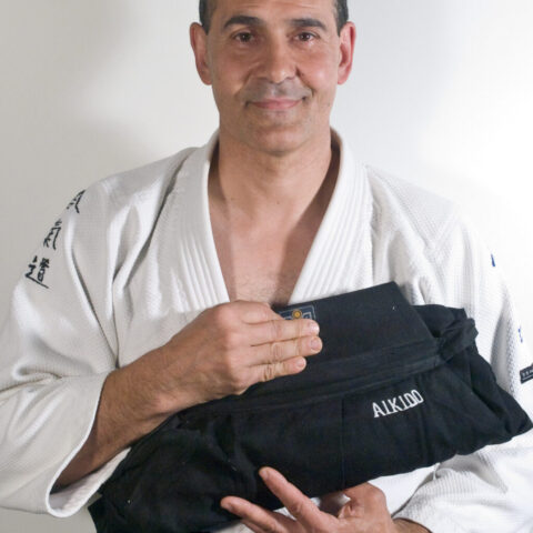 PEDRO JÁÑEZ VECINO (SENSEI DE AIKIDO, PIONERO EN VALLADOLID) "Mostrando su Hakama "- VALLILUSTRES - 22 MAYO 2012