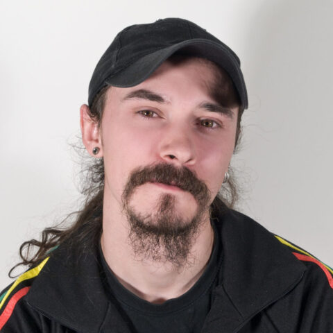 REAS (CANTANTE DE REGGAE/HIP-HOP/RAGGA) - VALLILUSTRES - 25 ABRIL 2012