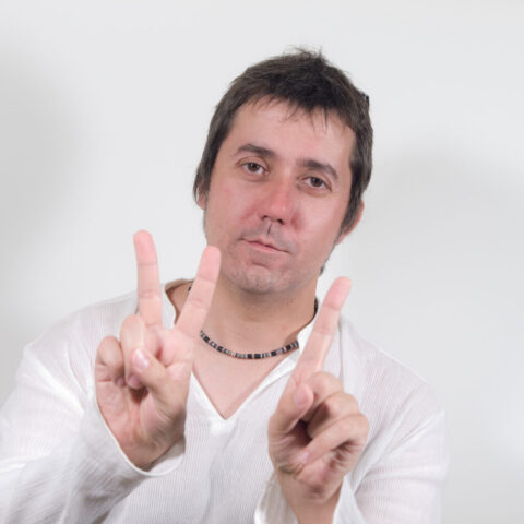 ROBERTO TERNE (PROMOTOR MUSICAL) "Formando las siglas V.I. de Vallilustres" – VALLILUSTRES – 7 AGOSTO 2012