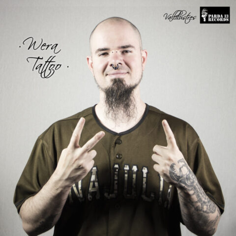 PABLO AGÜERA (TATUADOR) "Formando las siglas V.I. de Vallilustres" (TATUADOR) – VALLILUSTRES – 17 MAYO 2022